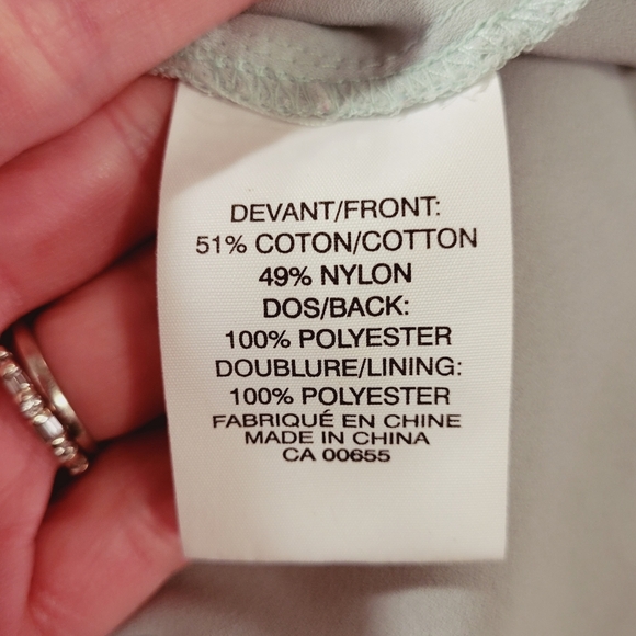 Smart Set Lace Blouse with Zipper - Picture 6 of 6